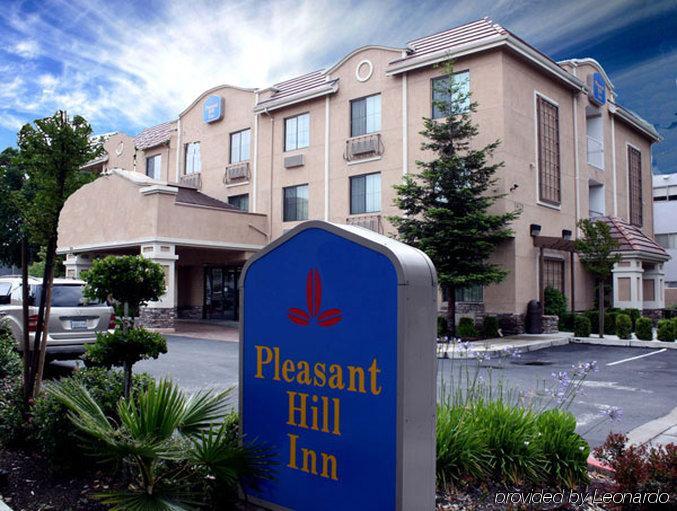 Pleasant Hill Inn Esterno foto